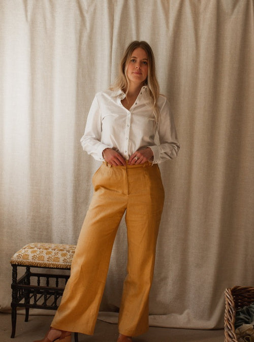 Rachel Pant in Maussane, with the Pearl Snap shirt in white