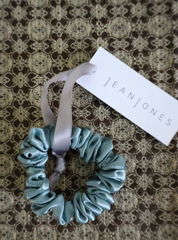 Small Silk Scrunchie, Joy
